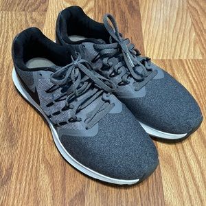 Sz. 8 Nike Run Swift “Gun Smoke” - Practically New/No Box